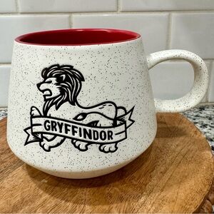 Hallmark Gryffindor 26 oz Mug Speckled White with Red Interior